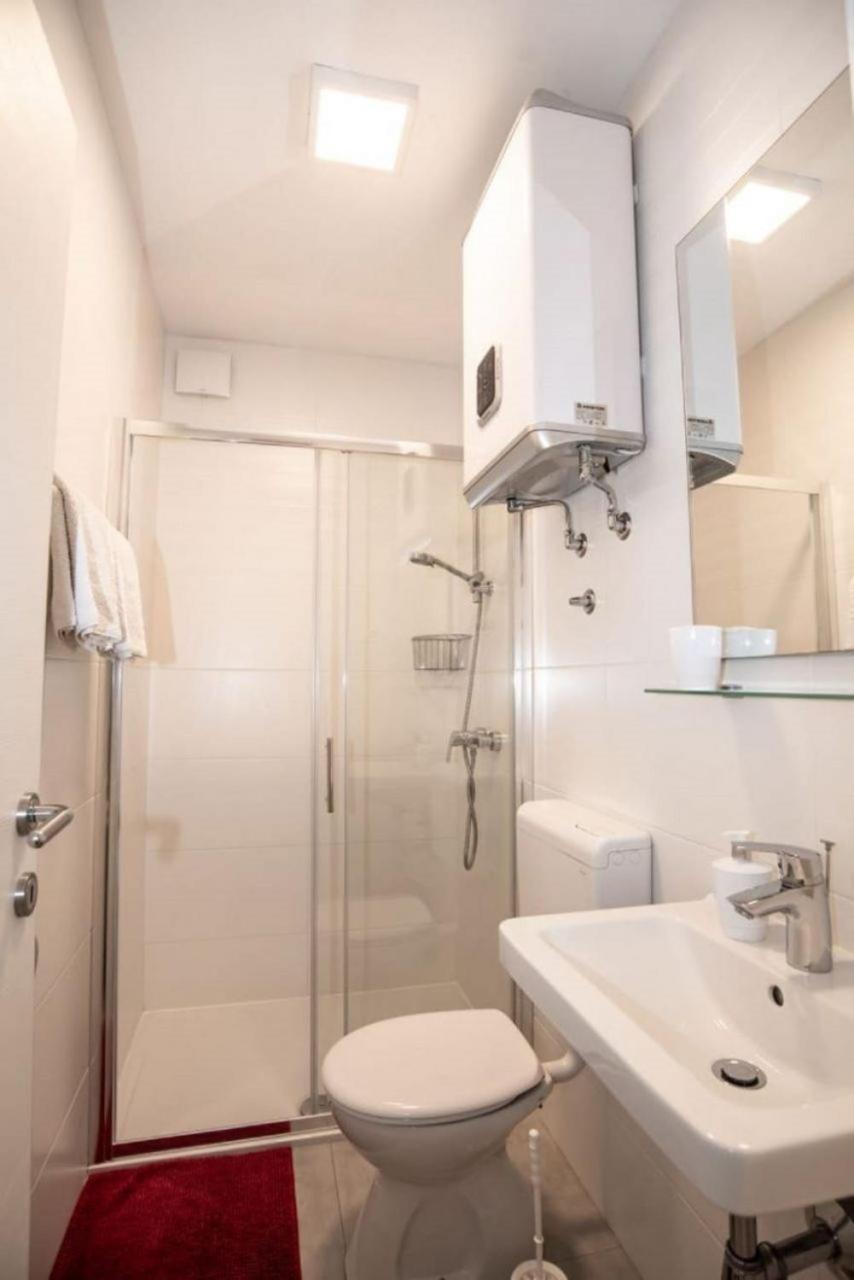Apartments Anđelko Baška Voda Kültér fotó