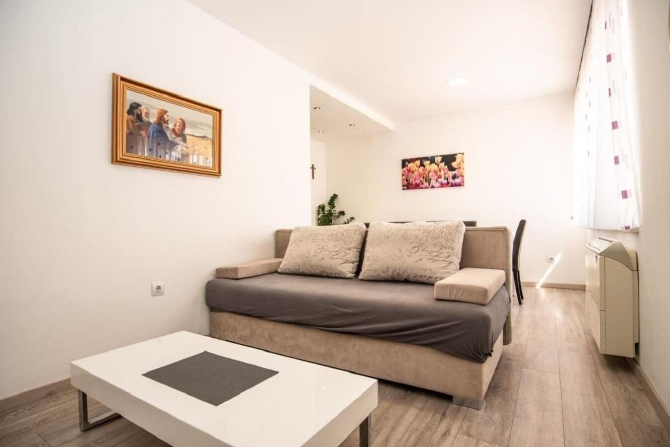 Apartments Anđelko Baška Voda Kültér fotó