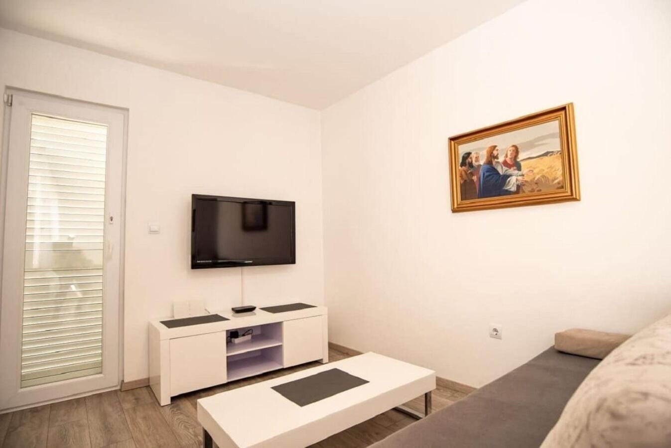 Apartments Anđelko Baška Voda Kültér fotó