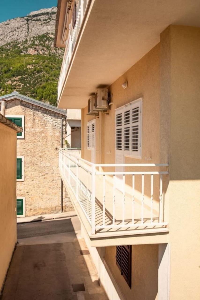Apartments Anđelko Baška Voda Kültér fotó
